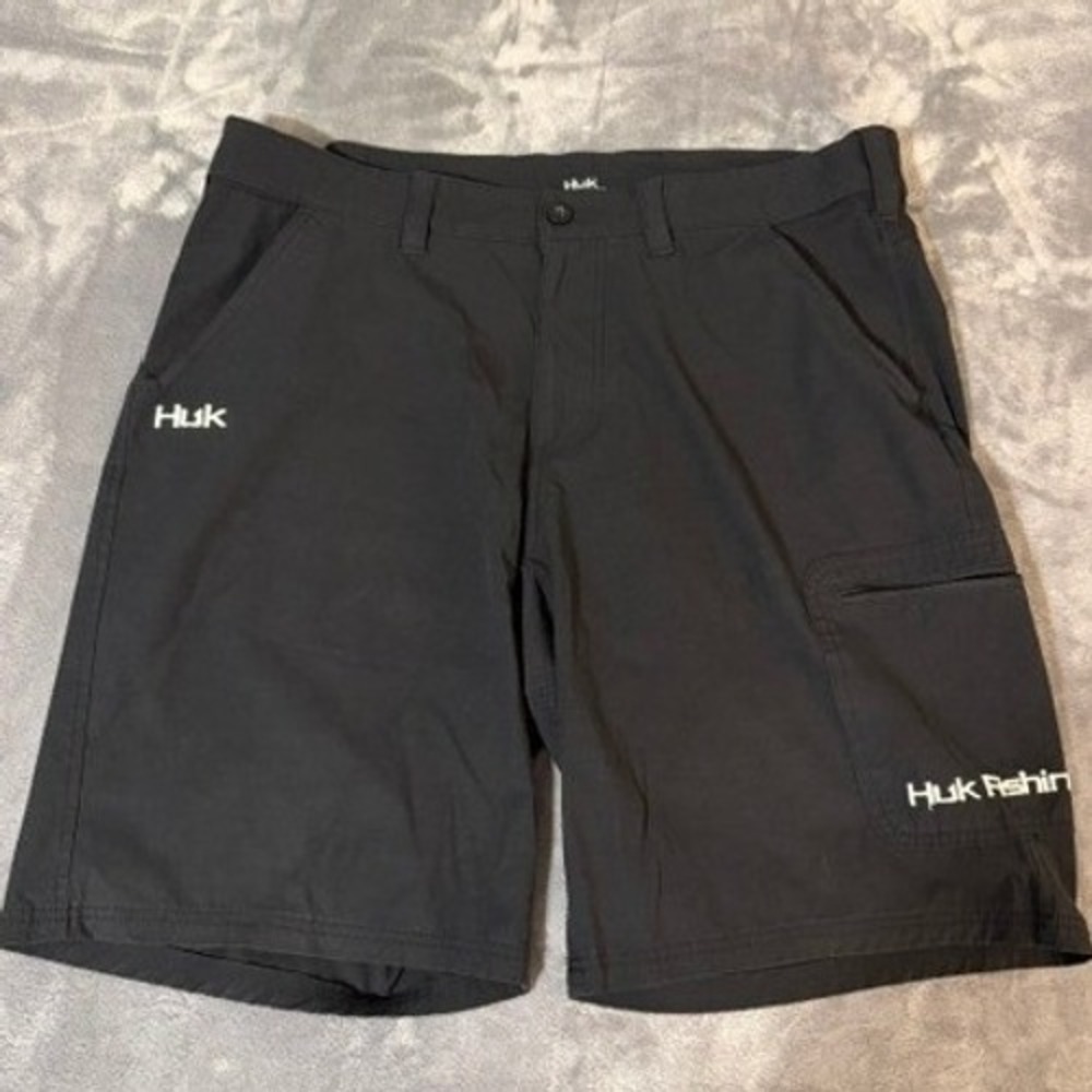 Huk Fishing Shorts Mens Size XL Black Next Level Cargo Stretch Activewear 5815